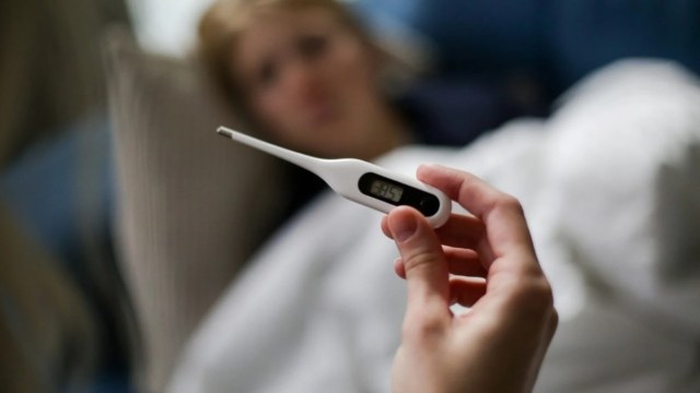Αρρωσταίνεις συνέχεια; Το μυστικό σημείο στο χέρι σου που τονώνει ολόκληρο τον οργανισμό μέσα σε λίγα λεπτά