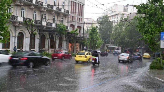 Κακοκαιρία: «Σφυροκοπά» τη χώρα το νέο κύμα – Καταιγίδες και άνεμοι 9 μποφόρ