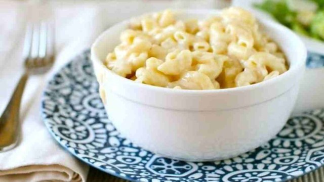 Mac and cheese χωρίς ψήσιμο: Η συνταγή που γίνεται αποκλειστικά στο τηγάνι