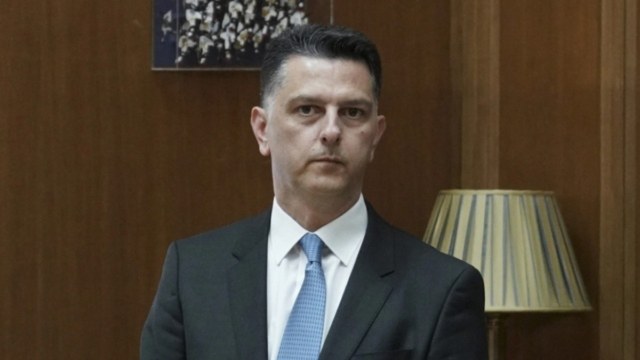 Σεισμός στο Μαξίμου: Αποχωρεί προσωρινά ο Μιχάλης Μπεκίρης – «Δεν είναι υποχώρηση, τα υπόλοιπα στα δικαστήρια»