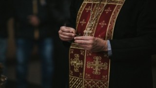 «Την πήραν με τη βία!»: Αρπαγή 48χρονης μητέρας στον Βόλο από τον ψευτομοναχό «Χερουβήμ»