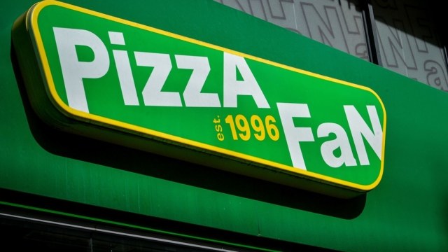 Στο κατώφλι του ανακριτή ο ιδιοκτήτης της Pizza Fan και 12 κατηγορούμενοι: Οι διάλογοι-φωτιά για τα κεράσματα