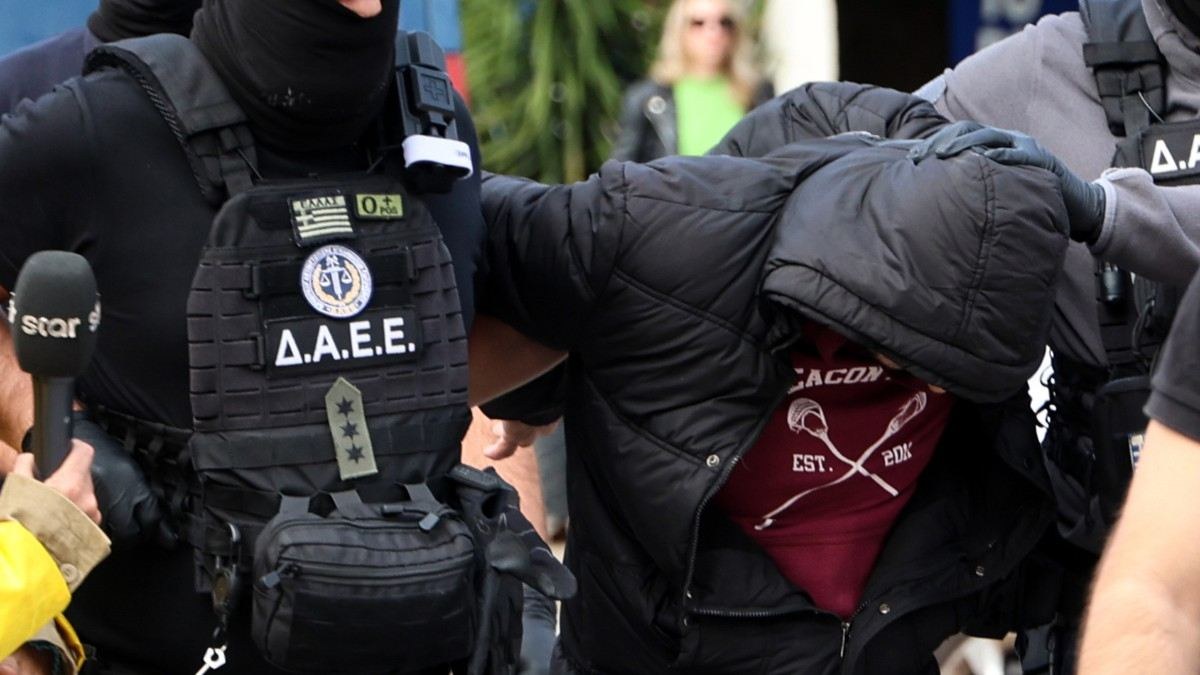 Πώς έφτασαν στα ίχνη των δραστών της τραγωδίας στην Πλάκα: Το υλικό από τις κάμερες και η άρση απορρήτου