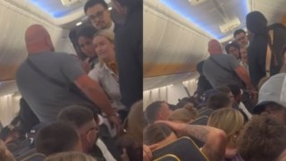 Χάος σε πτήση της Ryanair: Επιβάτες πιάστηκαν στα χέρια – Φώναζε η αεροσυνοδός (Video)