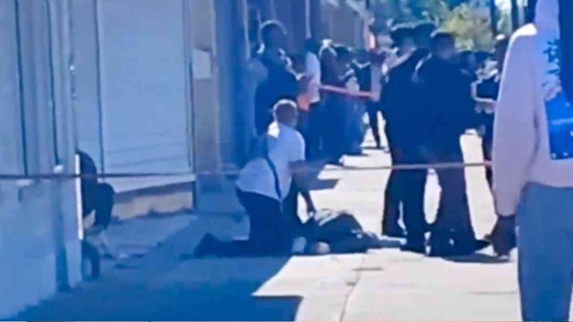 Φρίκη στο Σικάγο: Γυναίκα μαχαίρωσε πισώπλατα 7χρονη στον δρόμο – Νεκρό το παιδί (Βίντεο)