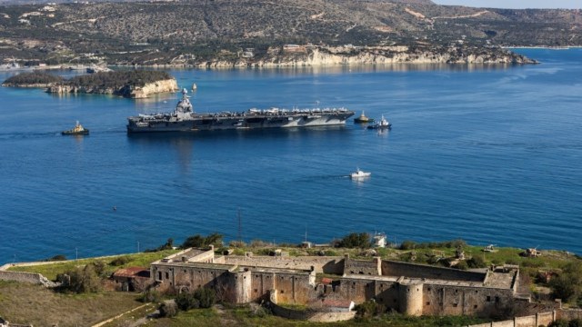 Συναγερμός στα Χανιά: Σύλληψη Αμερικανίδας για κατασκοπεία στη Βάση της Σούδας
