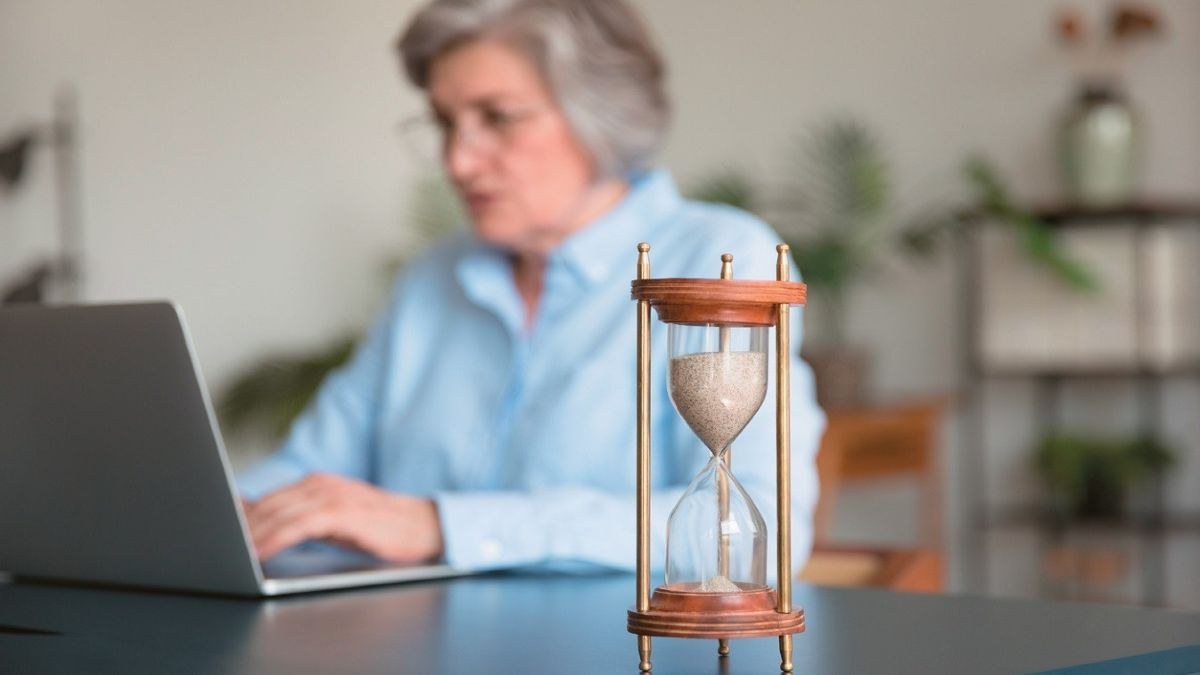 Πρόωρη σύνταξη: Ποιοι παίρνουν πάνω από 1.100 ευρώ και ποιοι μένουν κάτω από τα 800 – Πότε συμφέρει να φύγετε στα 62