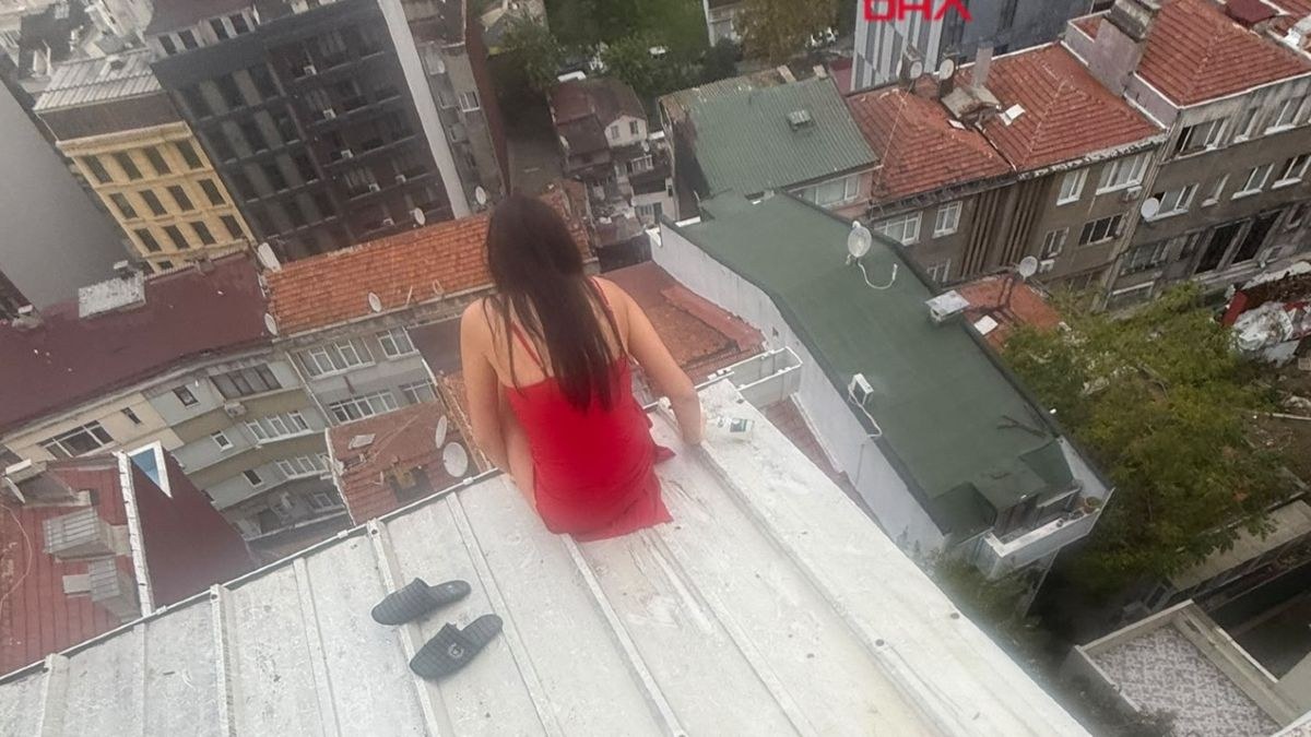 Τους συνέλλαβαν στο πι και φι: Η τελευταία φωτογραφία της 26χρονης στην ταράτσα πριν από τη μοιραία πτώση
