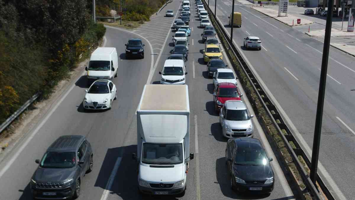 Τέλη κυκλοφορίας 2027: Πότε έρχονται τα «ραβασάκια» της ΑΑΔΕ και τι αλλάζει για όσους αργήσουν