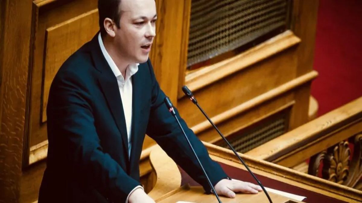 Νοτοπούλου και Ζαμπάρας στον νέο σχεδιασμό Τσίπρα – Ανασύνταξη ή κομματική ανακύκλωση;